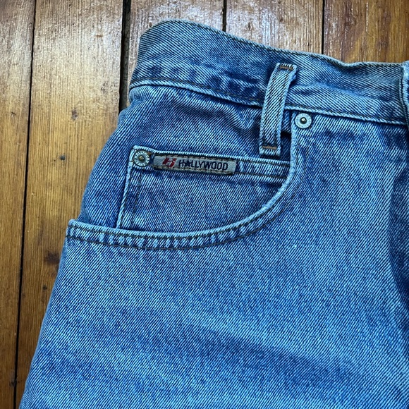 Women’s Mom short - Picture 3 of 6